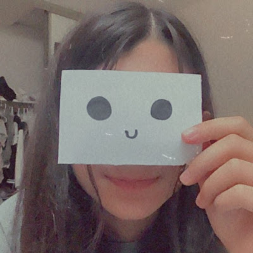 Meet your Posher, Ella